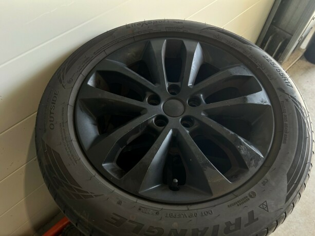 ford-kuga-diesel-2010-big-22