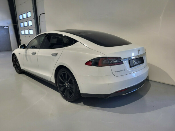 tesla-model-s-elektrisitet-2016-big-7