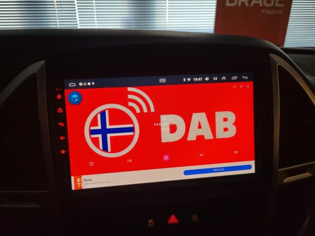 mercedes-benz-vito-diesel-2015-big-28