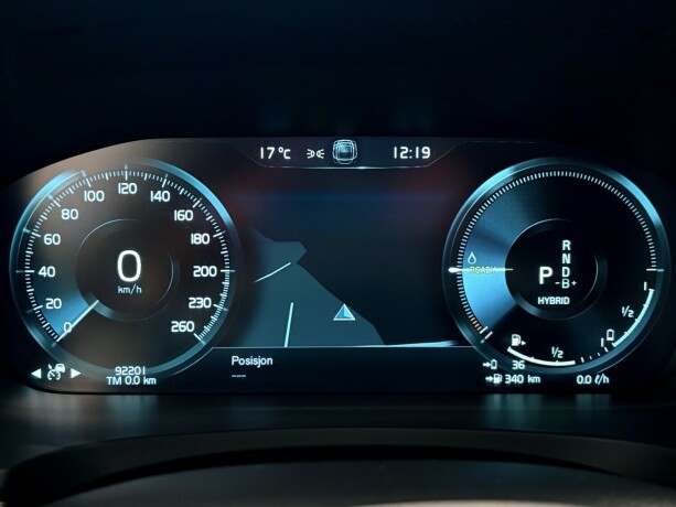 volvo-v90-elektrisitetbensin-2020-big-12