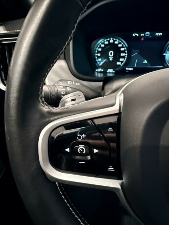 volvo-v90-elektrisitetbensin-2020-big-11