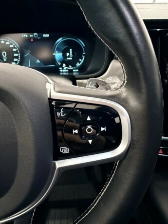 volvo-v90-elektrisitetbensin-2020-big-13