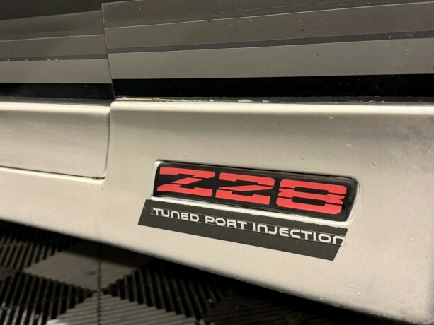 chevrolet-camaro-1985-big-7