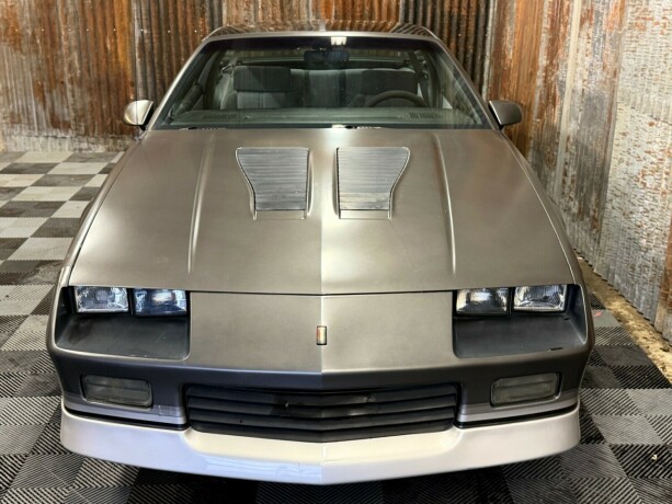chevrolet-camaro-1985-big-9
