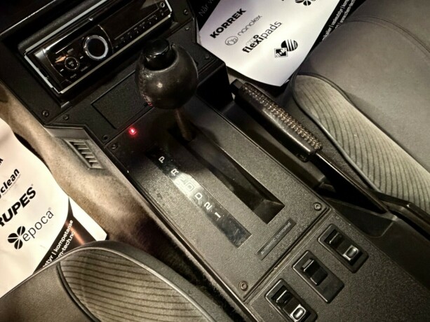 chevrolet-camaro-1985-big-28