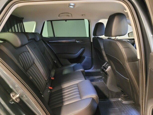 skoda-superb-diesel-2018-big-17