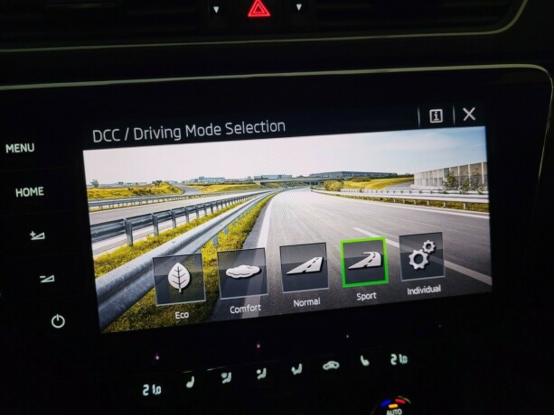 skoda-superb-diesel-2018-big-28