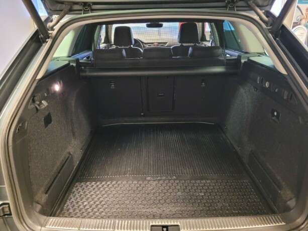 skoda-superb-diesel-2018-big-19