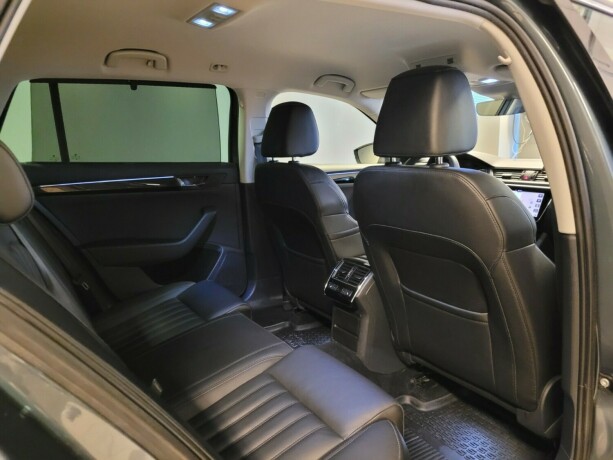 skoda-superb-diesel-2018-big-16