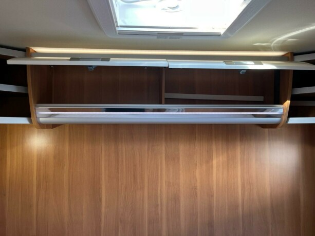 laika-ecovip-600-dobbelseng-bak-senkeseng-truma-6eh-b-f248rerkort-god-nyttelast-diesel-2016-big-64