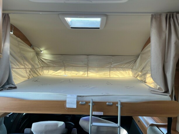 laika-ecovip-600-dobbelseng-bak-senkeseng-truma-6eh-b-f248rerkort-god-nyttelast-diesel-2016-big-28