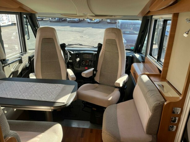 laika-ecovip-600-dobbelseng-bak-senkeseng-truma-6eh-b-f248rerkort-god-nyttelast-diesel-2016-big-21