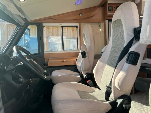 laika-ecovip-600-dobbelseng-bak-senkeseng-truma-6eh-b-f248rerkort-god-nyttelast-diesel-2016-big-14