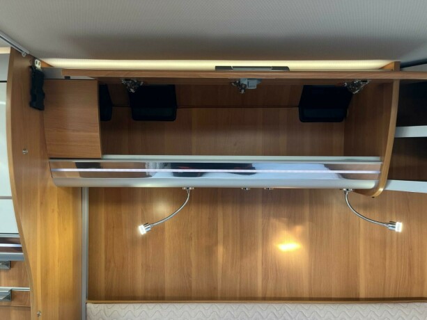 laika-ecovip-600-dobbelseng-bak-senkeseng-truma-6eh-b-f248rerkort-god-nyttelast-diesel-2016-big-63