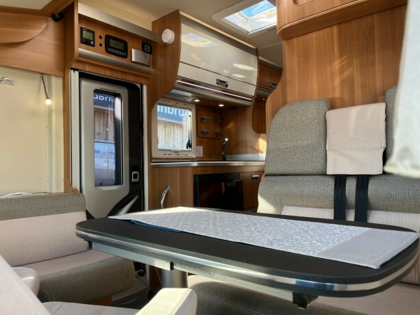 laika-ecovip-600-dobbelseng-bak-senkeseng-truma-6eh-b-f248rerkort-god-nyttelast-diesel-2016-big-24