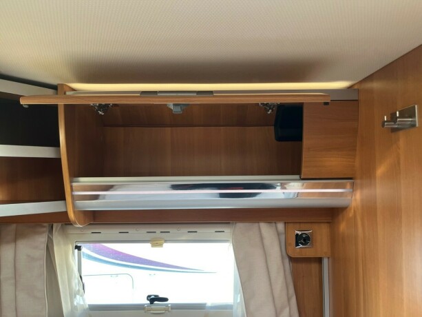 laika-ecovip-600-dobbelseng-bak-senkeseng-truma-6eh-b-f248rerkort-god-nyttelast-diesel-2016-big-65