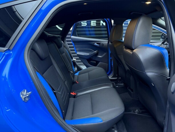 ford-focus-bensin-2016-big-31