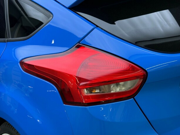 ford-focus-bensin-2016-big-7