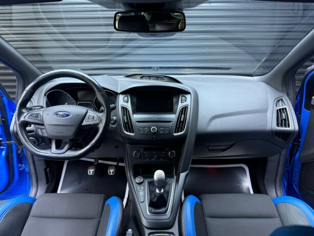 ford-focus-bensin-2016-big-11