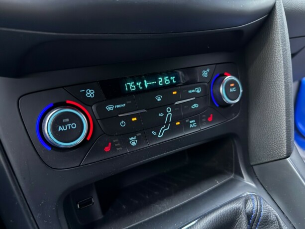 ford-focus-bensin-2016-big-24