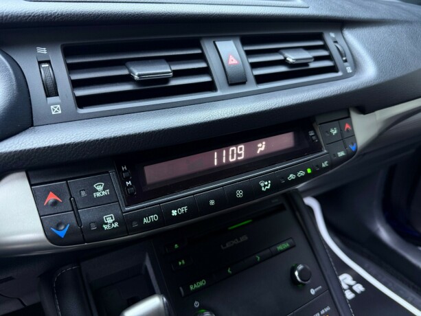 lexus-ct200h-elektrisitetbensin-2018-big-24