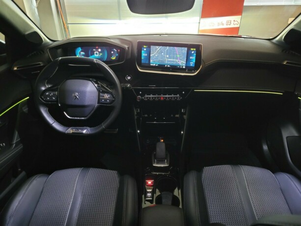 peugeot-208-elektrisitet-2021-big-24