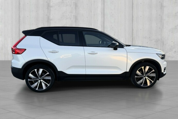 volvo-xc-40-elektrisitet-2021-big-3