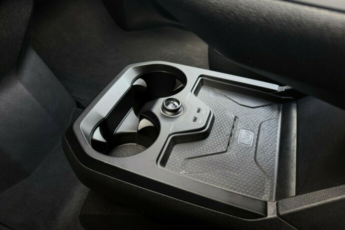 bmw-ix-elektrisitet-2023-big-28