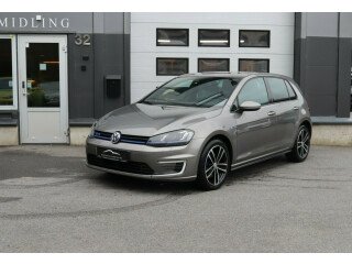 Volkswagen | Golf | Elektrisitet+bensin | 2015