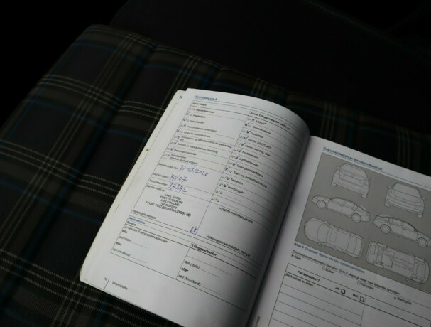 volkswagen-golf-elektrisitetbensin-2015-big-25