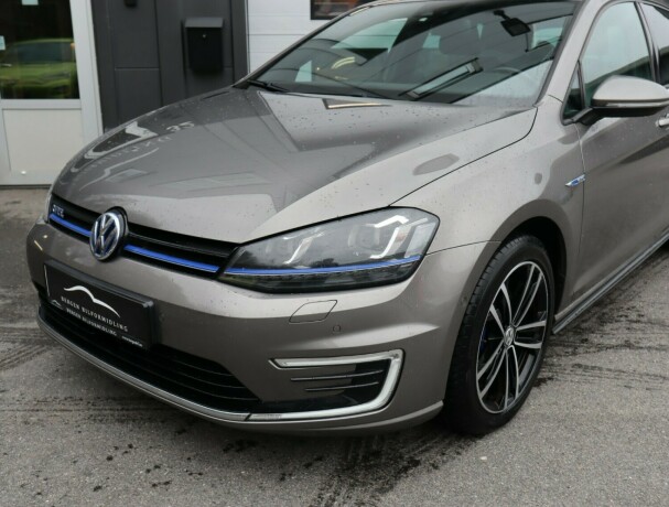 volkswagen-golf-elektrisitetbensin-2015-big-4