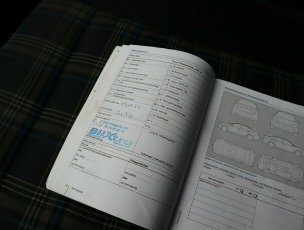 volkswagen-golf-elektrisitetbensin-2015-big-27