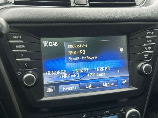 toyota-avensis-diesel-2015-big-19