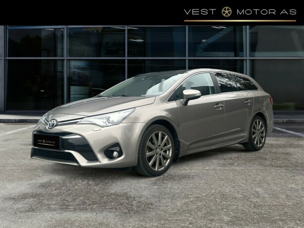 toyota-avensis-diesel-2015-big-2