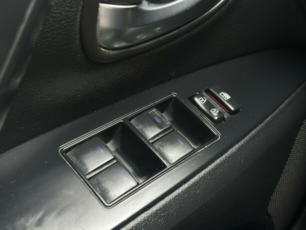 toyota-avensis-diesel-2015-big-26