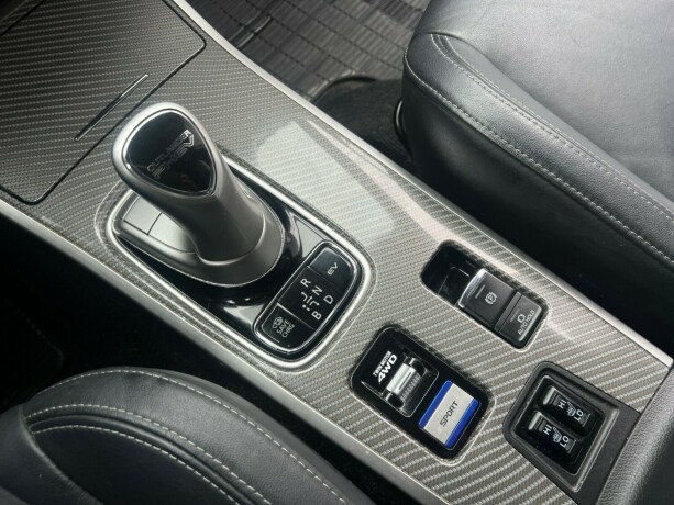 mitsubishi-outlander-elektrisitetbensin-2019-big-19