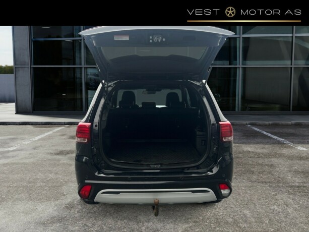 mitsubishi-outlander-elektrisitetbensin-2019-big-6