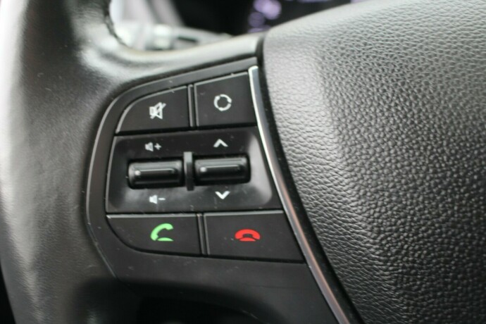 hyundai-i20-bensin-2018-big-11