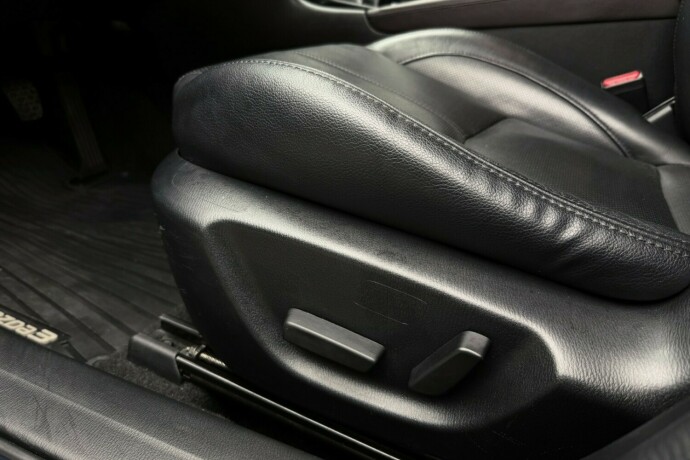 mazda-3-bensin-2019-big-24