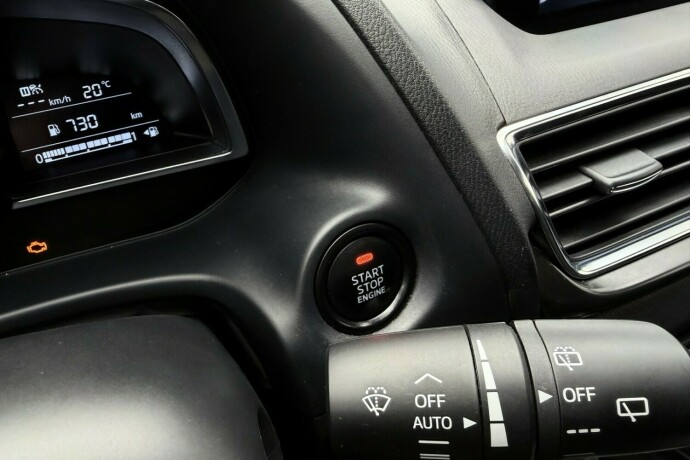 mazda-3-bensin-2019-big-17