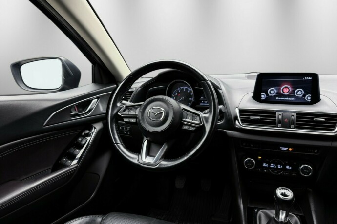 mazda-3-bensin-2019-big-12