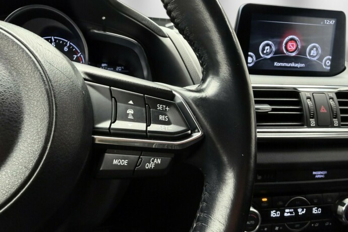 mazda-3-bensin-2019-big-15