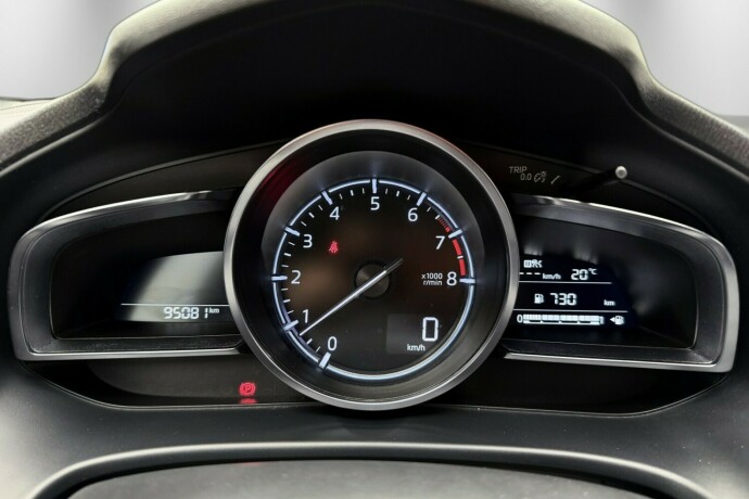 mazda-3-bensin-2019-big-16