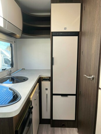 benimar-tessoro-481-elsenkeseng-stor-sittegruppe-diesel-2022-big-41