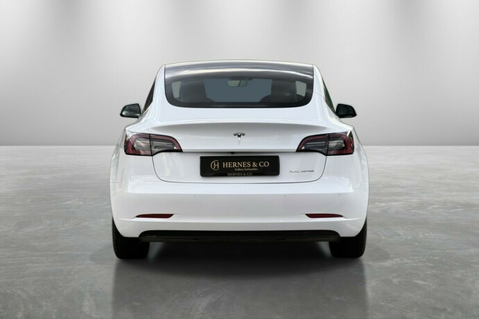 tesla-model-3-elektrisitet-2022-big-10