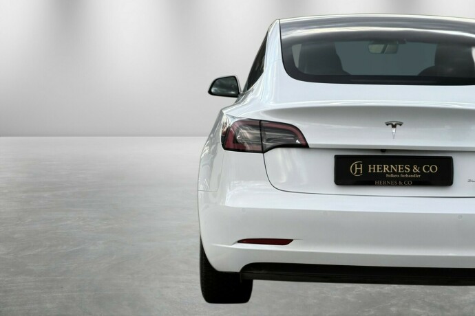 tesla-model-3-elektrisitet-2022-big-11