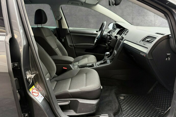 volkswagen-golf-elektrisitet-2018-big-11