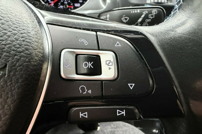 volkswagen-golf-elektrisitet-2018-big-22