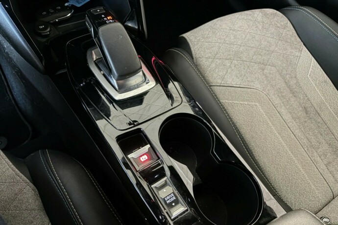 peugeot-208-elektrisitet-2021-big-18