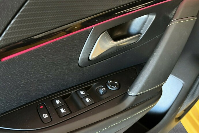 peugeot-208-elektrisitet-2021-big-28